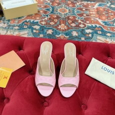 Louis Vuitton Slippers